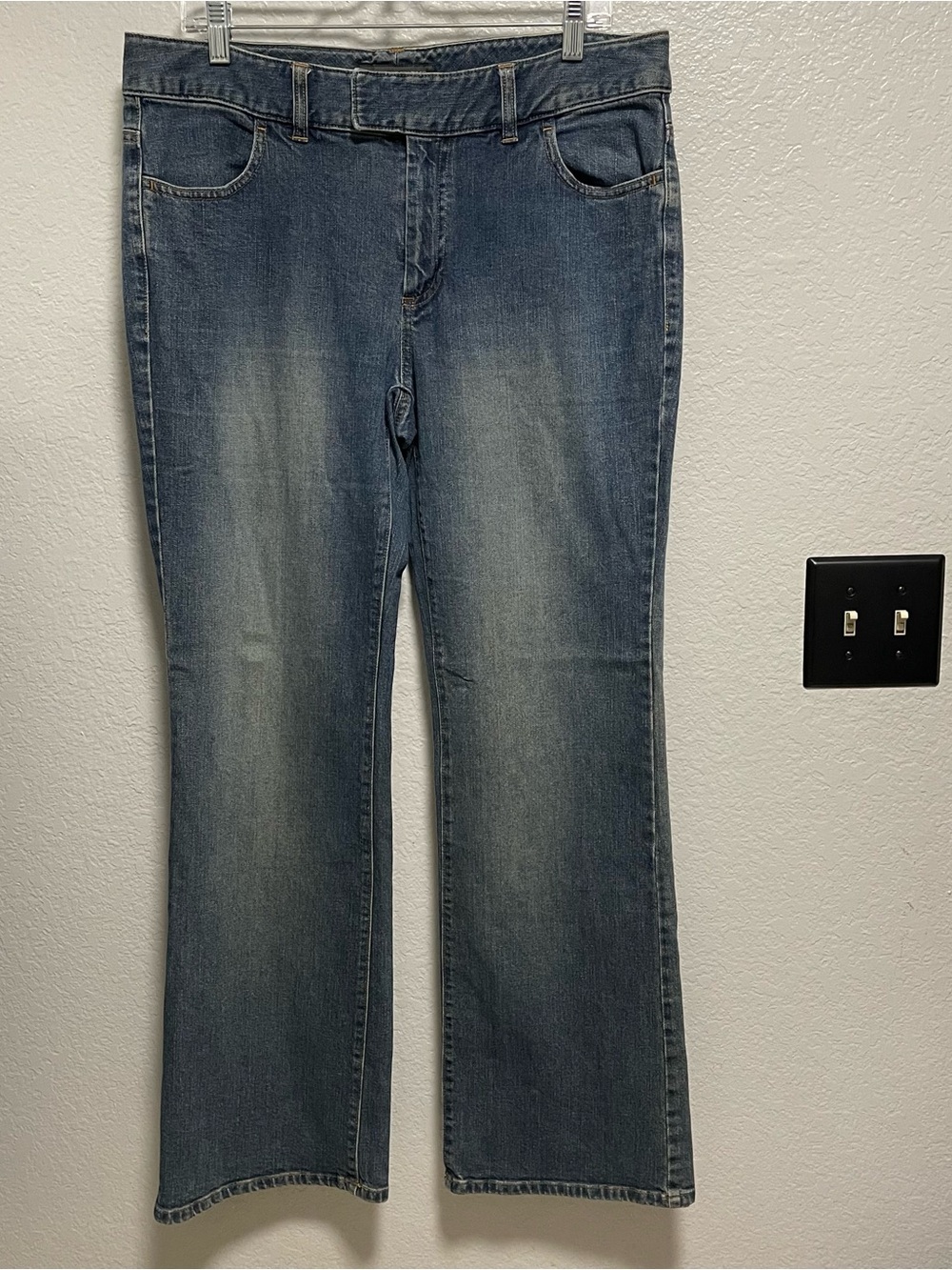Banana Republic women's mid-rise bootcut denim jeans Size 14
